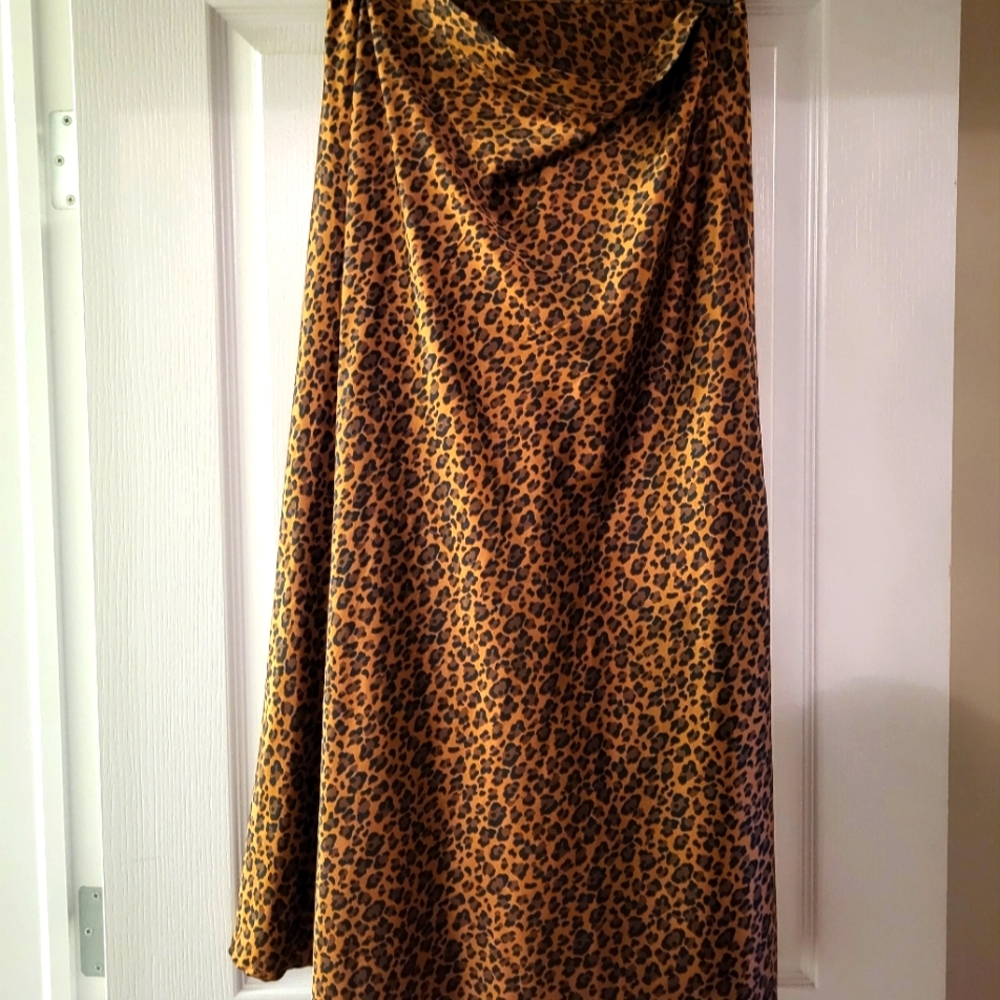 A-line leopard print satin skirt